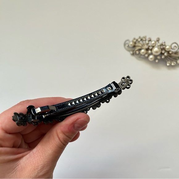 🩷BUNDLE OF 4 HAIR PINS GOLD SILVER BARRETTES DIAMOND SPARKLE WEDDING TRENDING - Picture 6 of 8